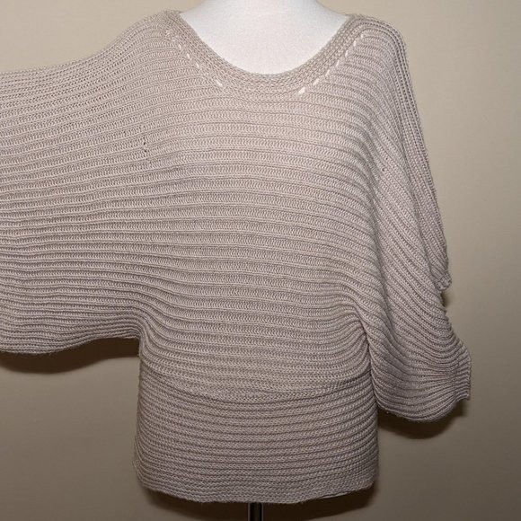 Koby Knit Cream Relaxed Sweater. Medium size. - Picture 3 of 14